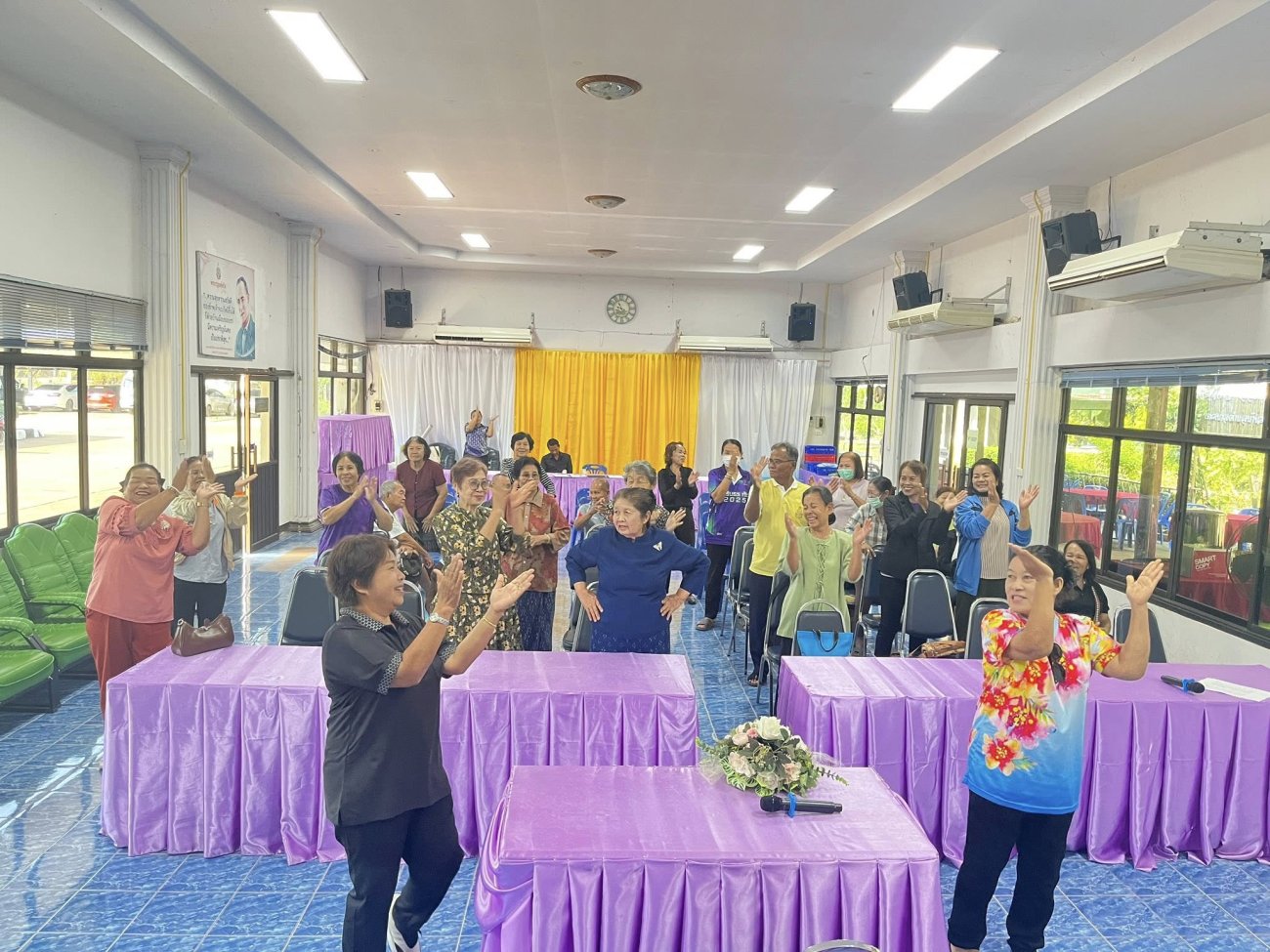 วันที่ 25 กุมภาพันธ์ 2569 งานพัฒนาชุมชนฯ เทศบาลตำบลบ้านม่วง จัดโครงการพัฒนาศักยภาพและพัฒนาคุณภาพชีวิตผู้สูงอายุ ประจำปีงบประมาณ 2569 ครั้งที่ 2 ณ ห้องประชุมเทศบาลตำบลบ้านม่วง