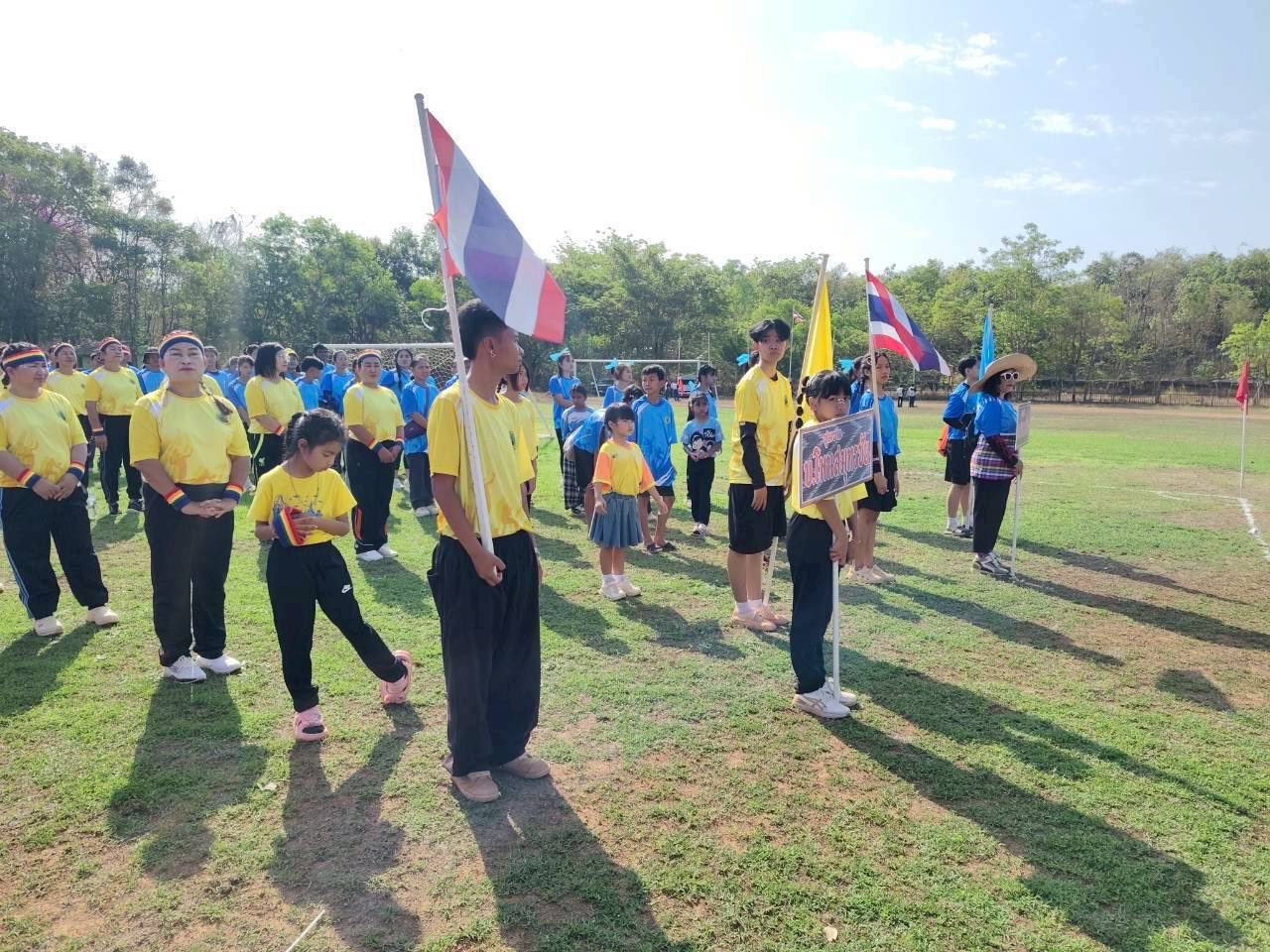 วันที่ 7 มีนาคม 2569 กองการศึกษา เทศบาลตำบลบ้านม่วง จัดการแข่งขันกีฬา เทศบาลตำบลบ้านม่วงเกมส์ ครั้งที่ 8 ประจำปี 2569 เพื่อส่งเสริมให้เยาวชนและประชาชนในเขตเทศบาล และเสริมสร้างทักษะทางกีฬา และต้านภัยยาเสพติด โดย นายอิสรพงษ์ อุประ สมาชิกสภาผู้แทนราษฎร สกลนครเขต 7 เป็นประธานในพิธีเปิด